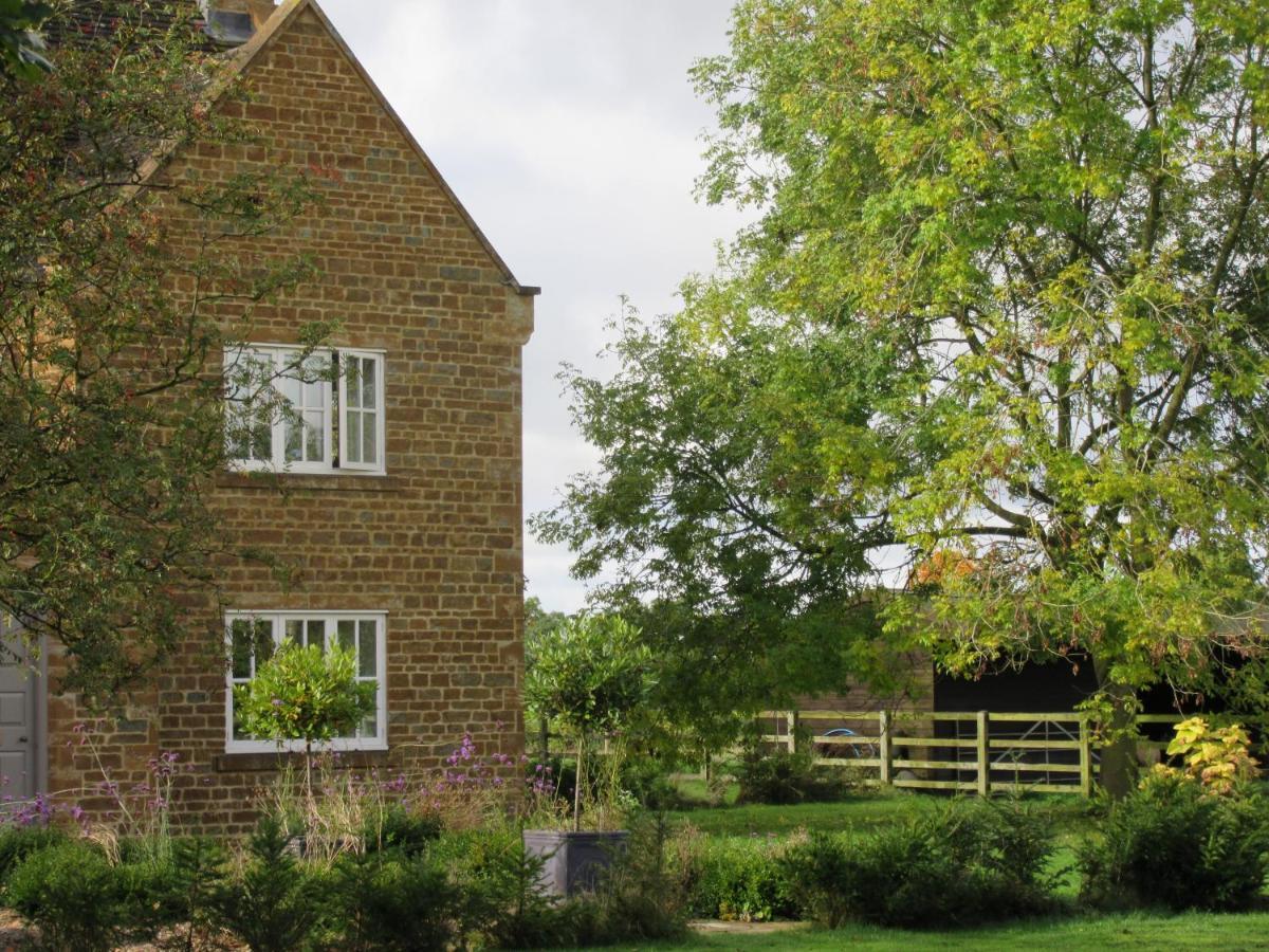 Weston Hill Farm Bed and Breakfast Moreton Pinkney Exterior foto